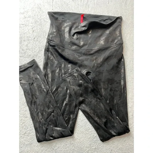 Spanx By Sara Blakely Black Camo‎ Print High Waist Leggings Women's XL - Picture 2 of 7